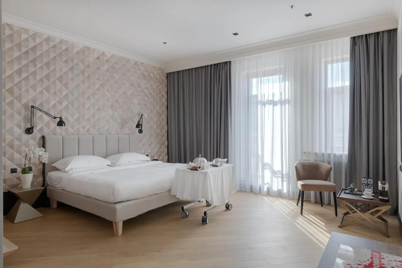 Riviera House Hotel Kyiv