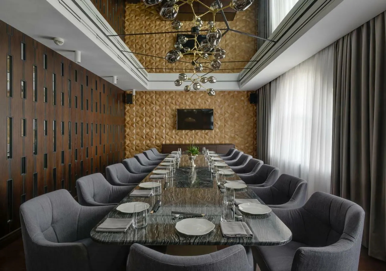 Отель Riviera House Киев 5*,  Украина